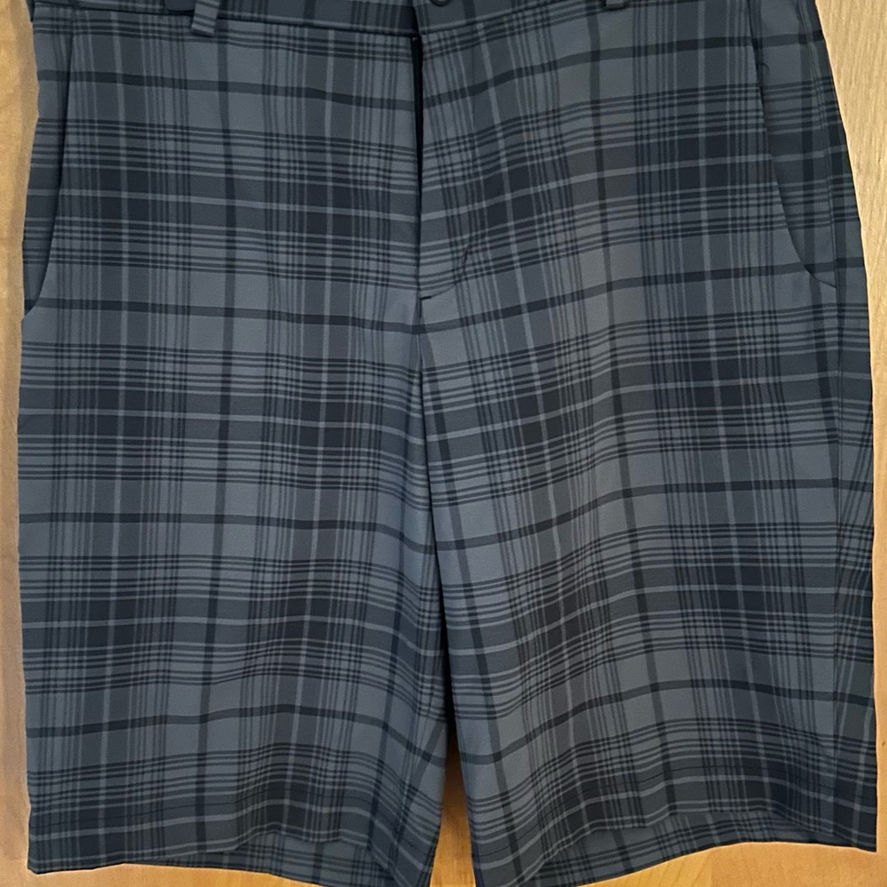 Nike Golf Dri-FIT Plaid Shorts Size 32 – Tour Performance Fit